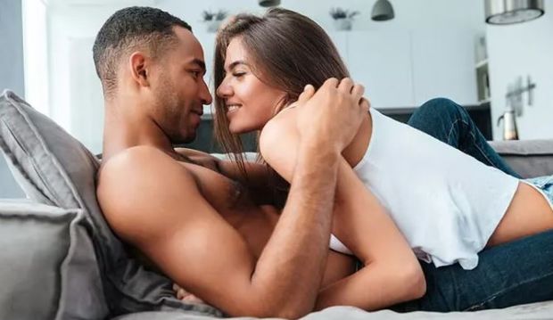 Ăn bánh trả tiền vì bản tính ham của lạ