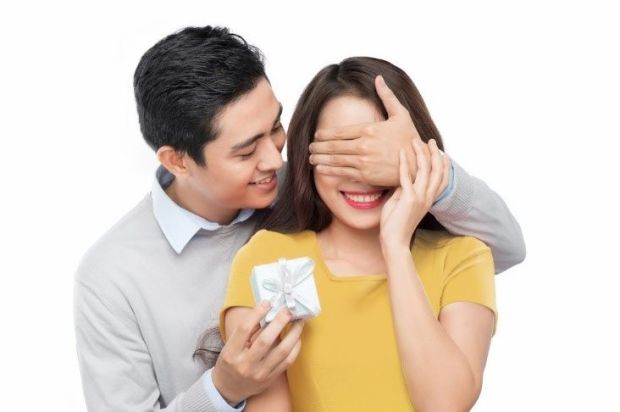 Đột nhiên tốt với vợ không rõ lý do