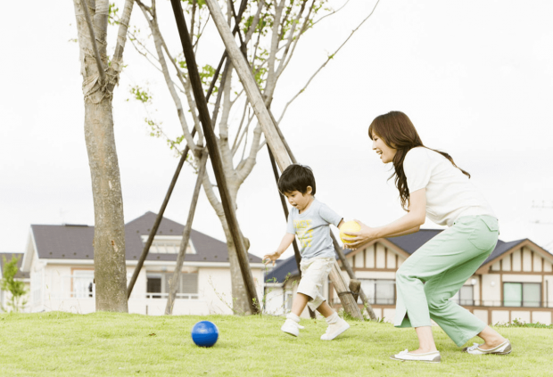 Giành quyền nuôi con cần đáp ứng đủ các điều kiện vật chất, tinh thần cho sự phát triển của bé