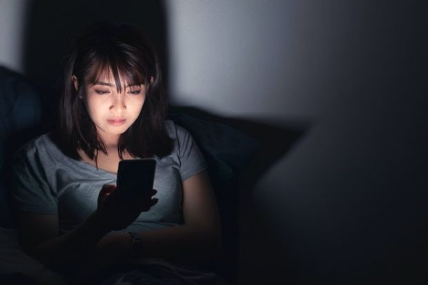 Phát hiện chồng ngoại tình nhờ xem tiktok