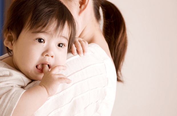 Vợ mang thai khi ly hôn, quyền nuôi con thuộc về ai?