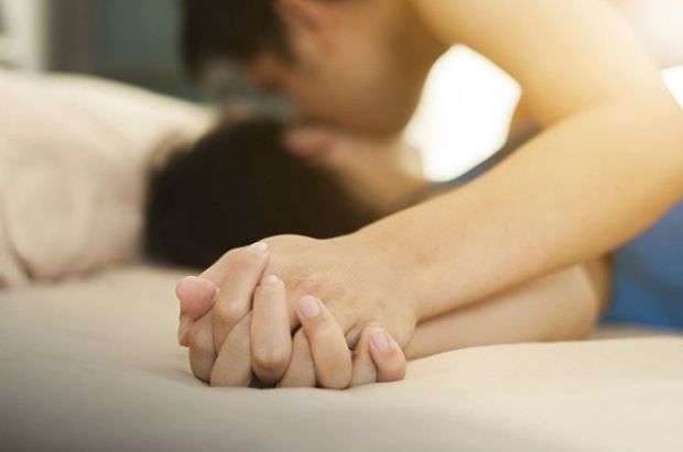 Đi du lịch ngoại tình