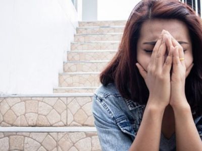 Chồng hay xúc phạm vợ và gia đình vợ thì có bị phạm tội không?