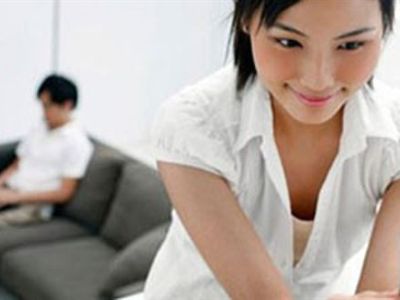 Có nên thuê thám tử điều tra vợ ngoại tình hay không?