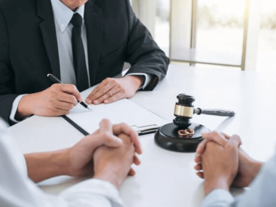 Ly hôn vắng mặt có được không? 